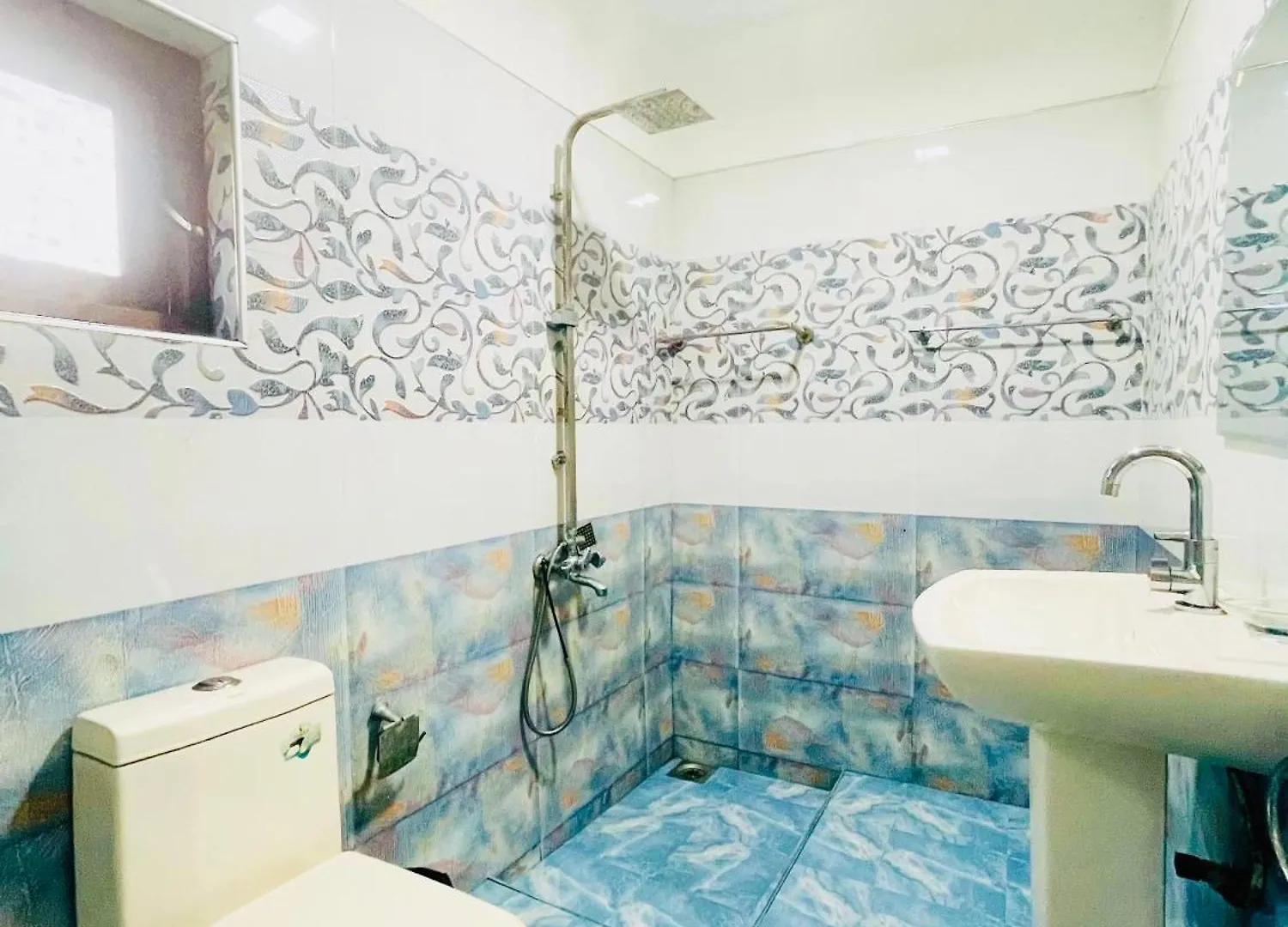 Sebastian Family Villa Negombo Bed & Breakfast