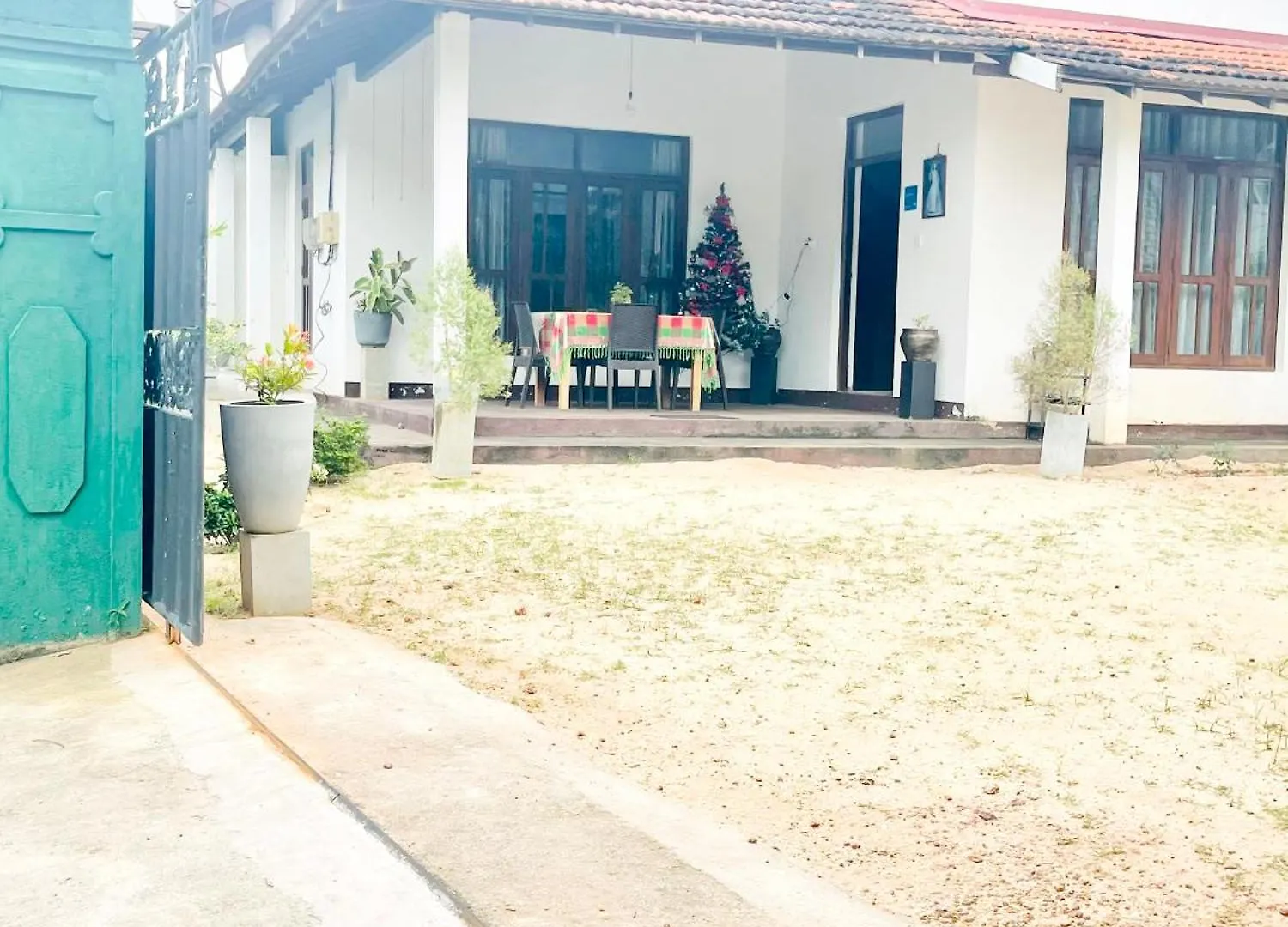 Sebastian Family Villa Negombo Bed & Breakfast